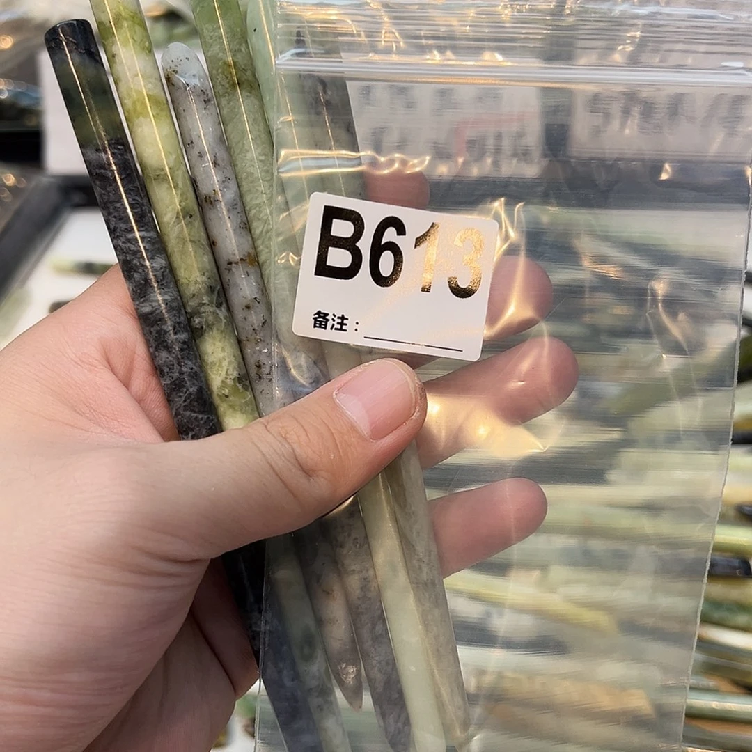 六***太未镶嵌蛇纹石玉发饰
