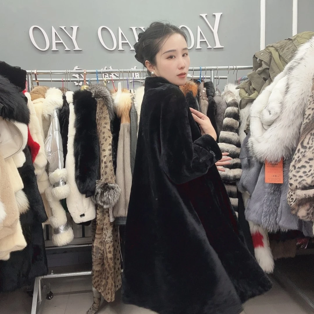 姚小妖家高端皮草
