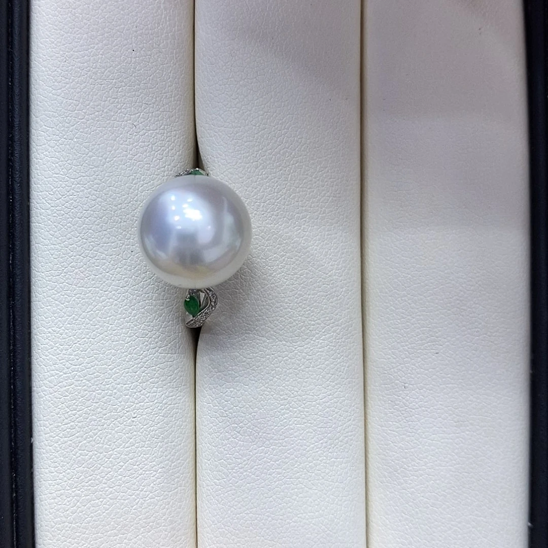 松***具18K金镶嵌戒指海水珍珠近13点位澳白