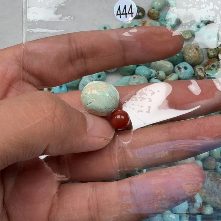 南红玛瑙未镶嵌珠宝奇石