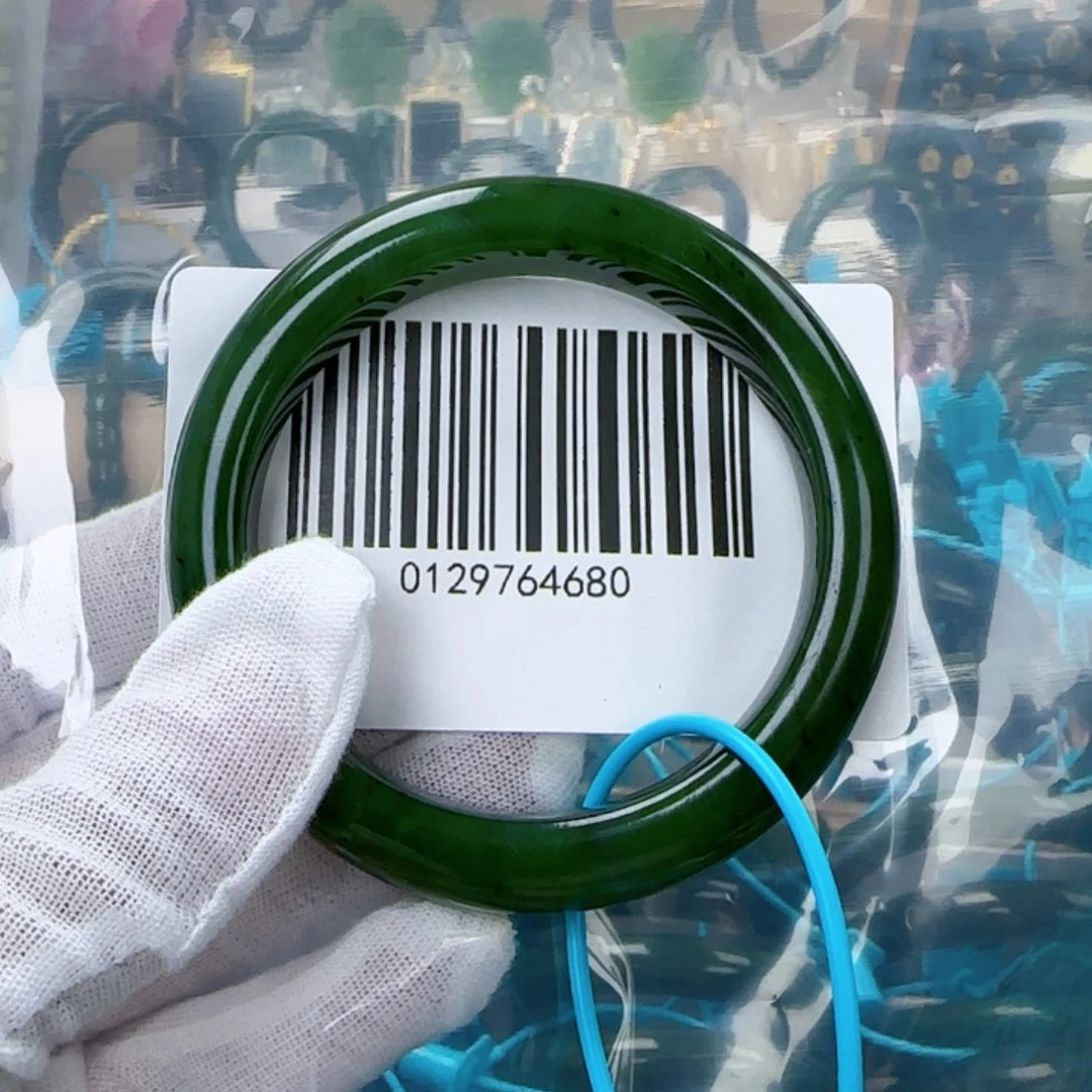 和田玉手镯未镶嵌微瑕57.3