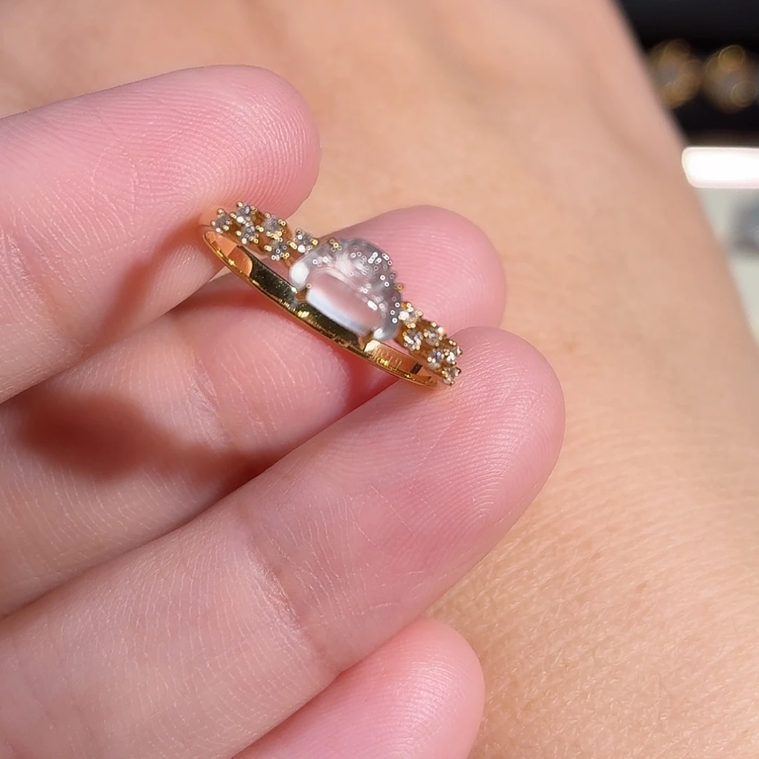 翡翠18K金镶嵌戒指佛公翡翠戒指