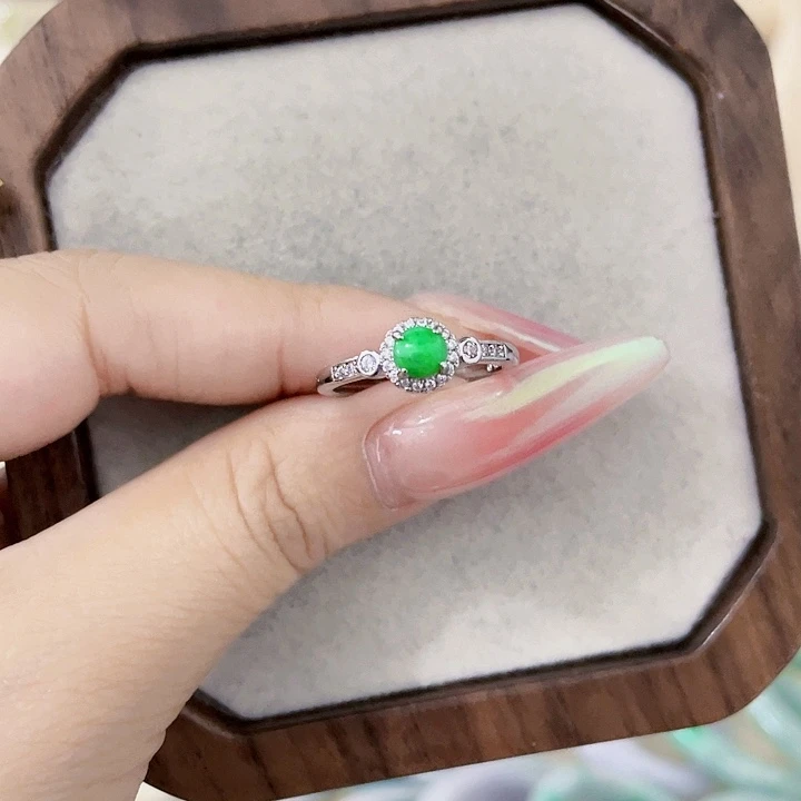 翡翠未镶嵌颈饰天然翡翠Ａ货