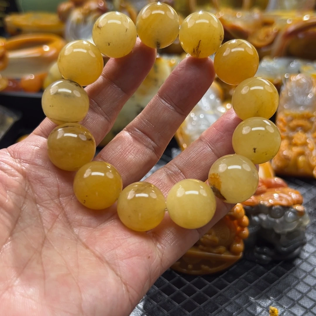石英质玉未镶嵌颈饰