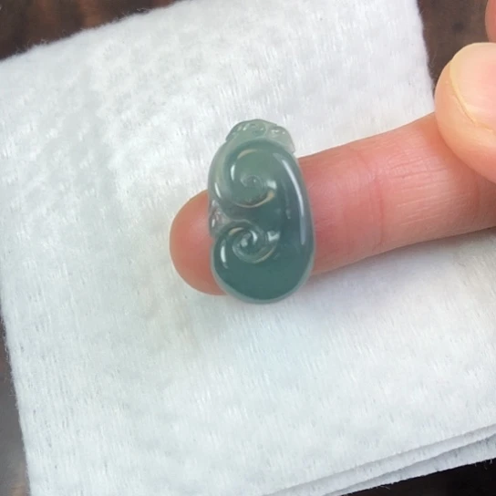 翡翠未镶嵌颈饰缅甸A货，每天下午1点半开播