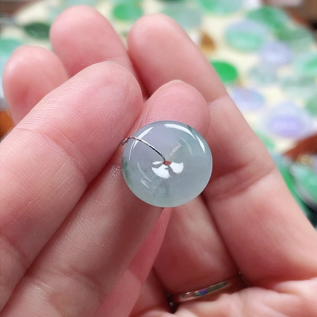 颈饰未镶嵌翡翠平安扣