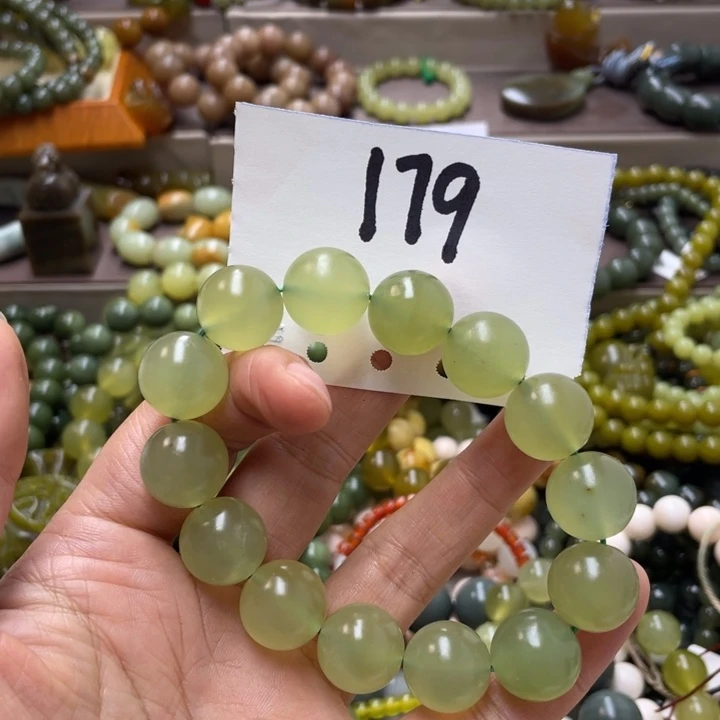 未镶嵌透闪石-蛇纹石玉手链