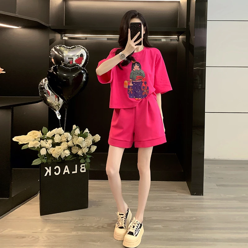 玫红色正肩时尚卡通印花短袖恤女宽松短裤两件套2025新款女装夏