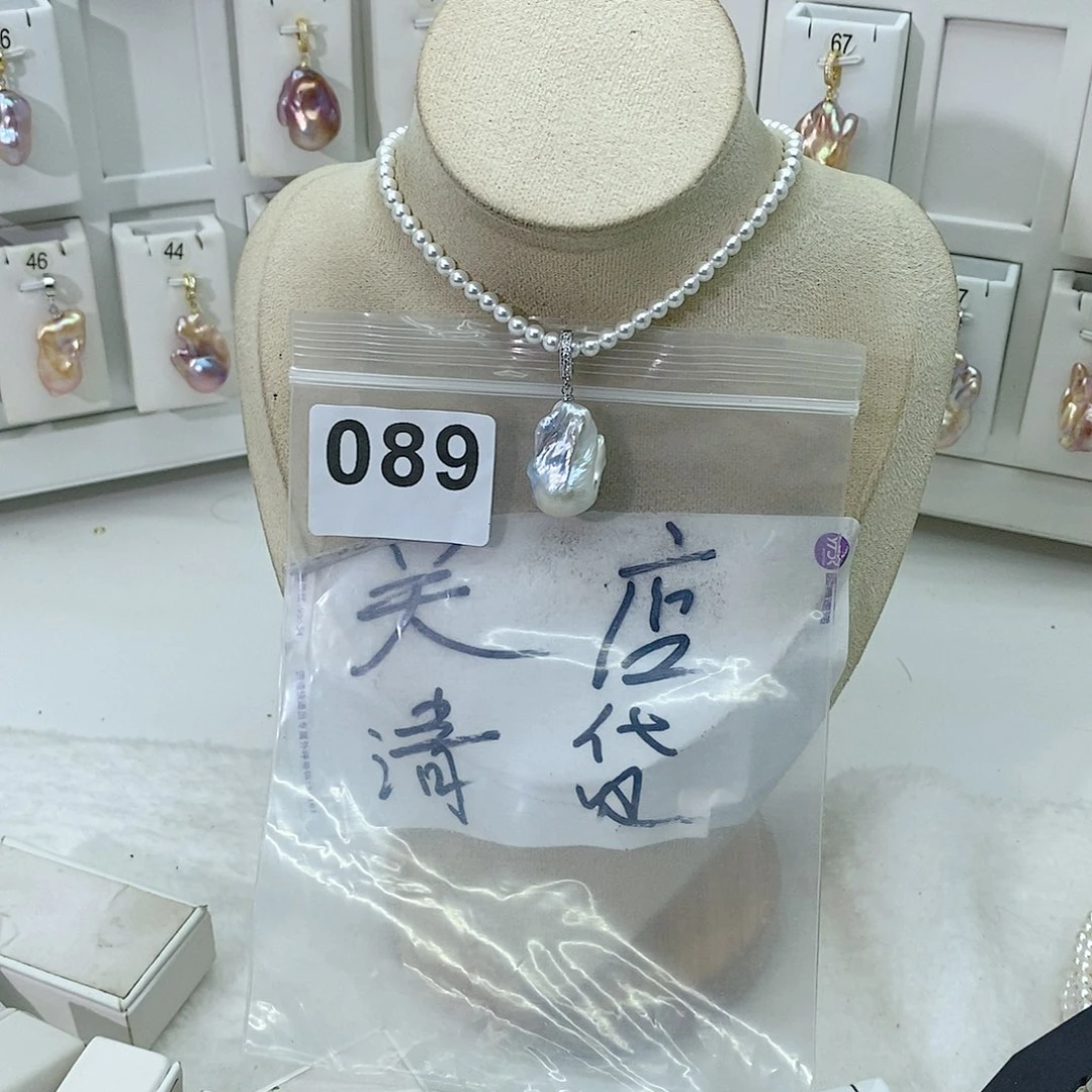 淡水珍珠颈饰合金