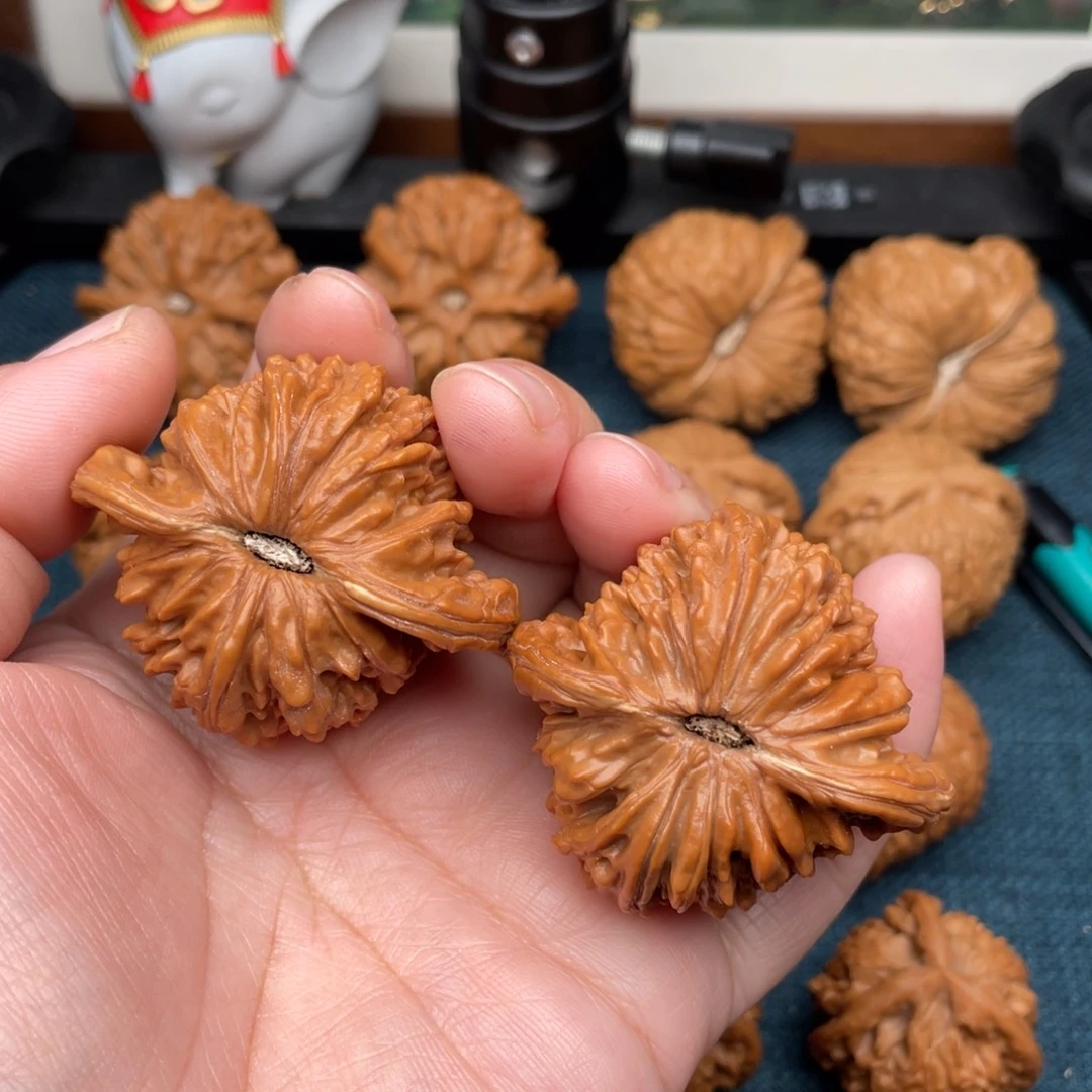 文玩核桃把件全品山地楼47