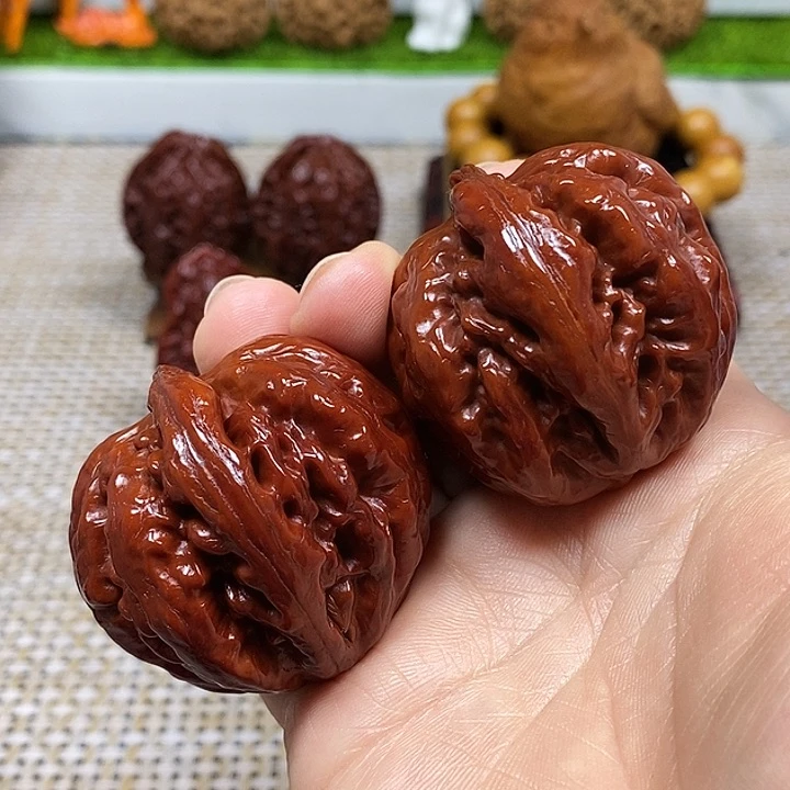 文玩核桃把件轻霸王龙