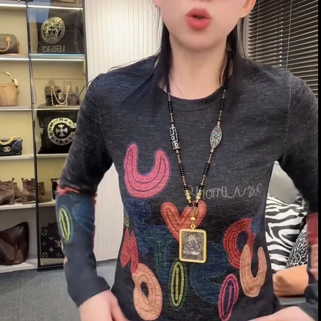 2026秋冬新款时尚印花宽松显瘦减龄百搭圆领长袖针织毛衣打底衫