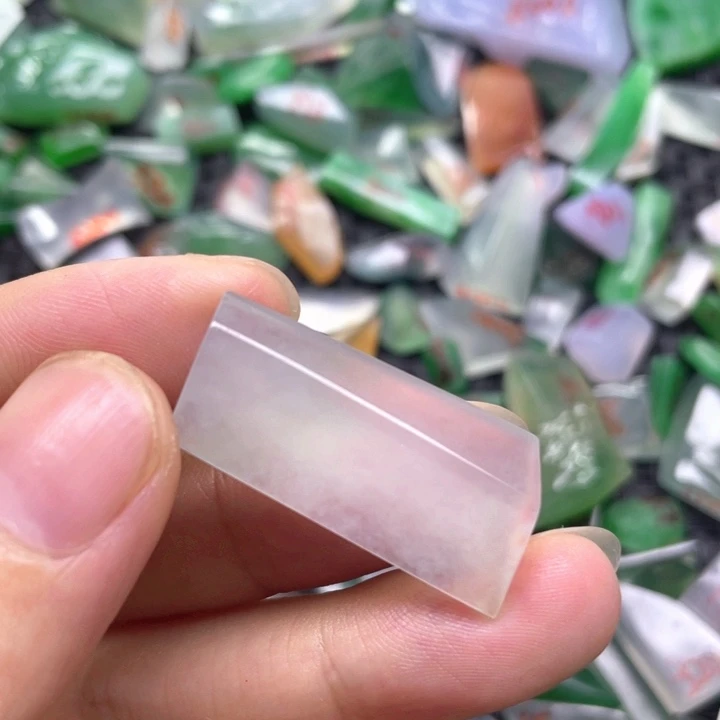 定制翡翠未镶嵌天然缅甸翡翠