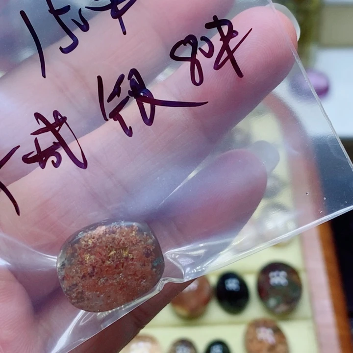 未镶嵌颈饰水晶水晶