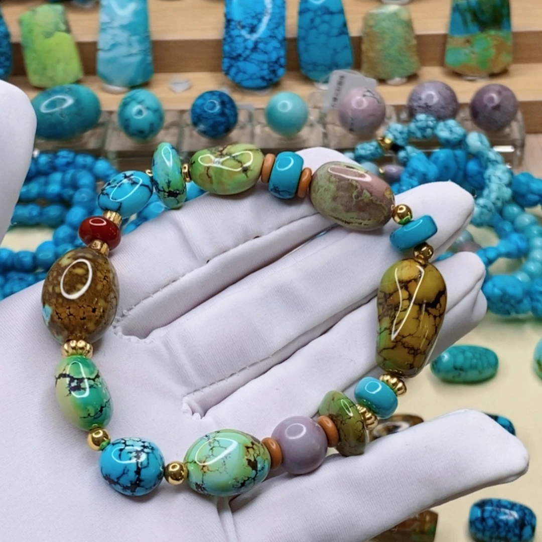 绿松石未镶嵌珠宝奇石