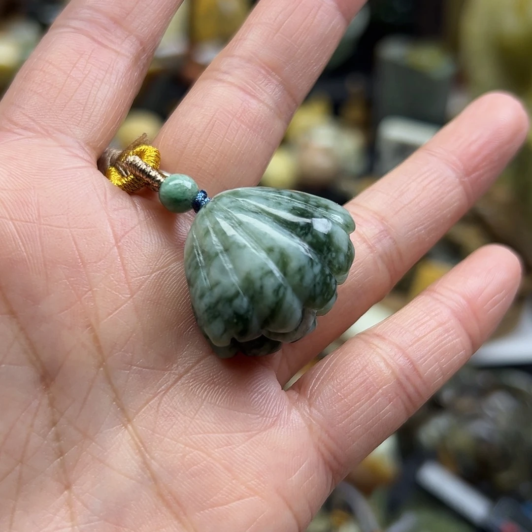 *****岫玉未镶嵌颈饰油翠辈辈福