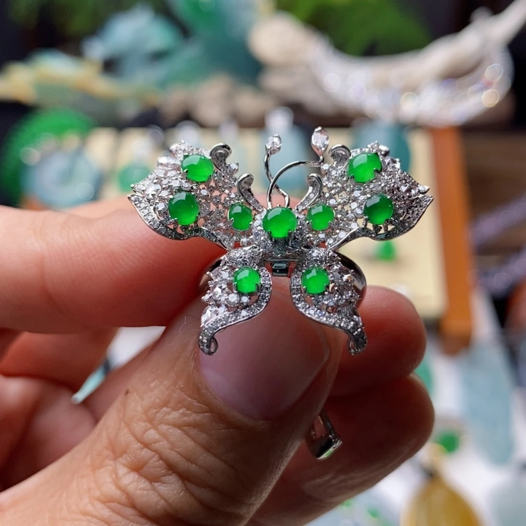 翡翠颈饰18K金镶嵌冰绿蝴蝶吊坠戒指胸针三用款