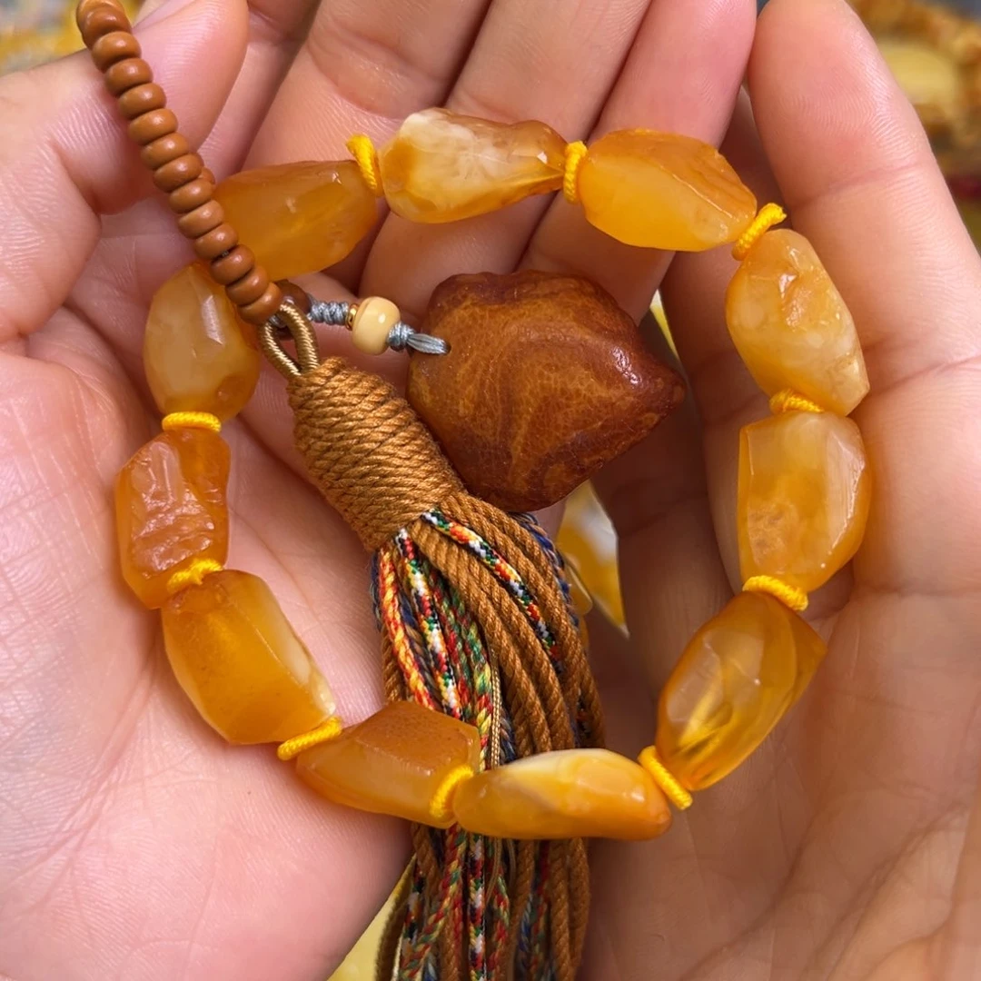 未镶嵌蜜蜡裸石蜜蜡