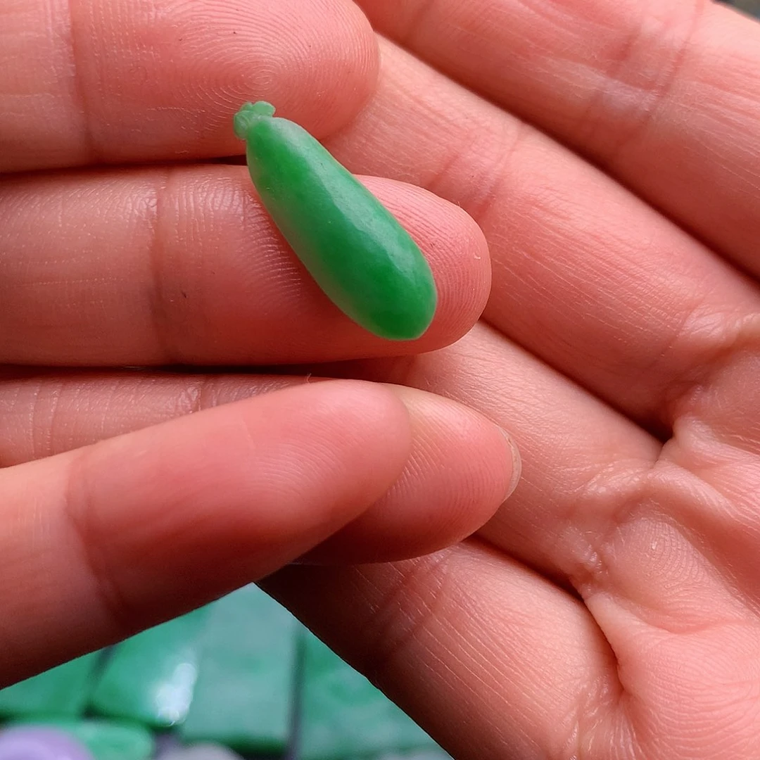 未镶嵌定制翡翠翡翠