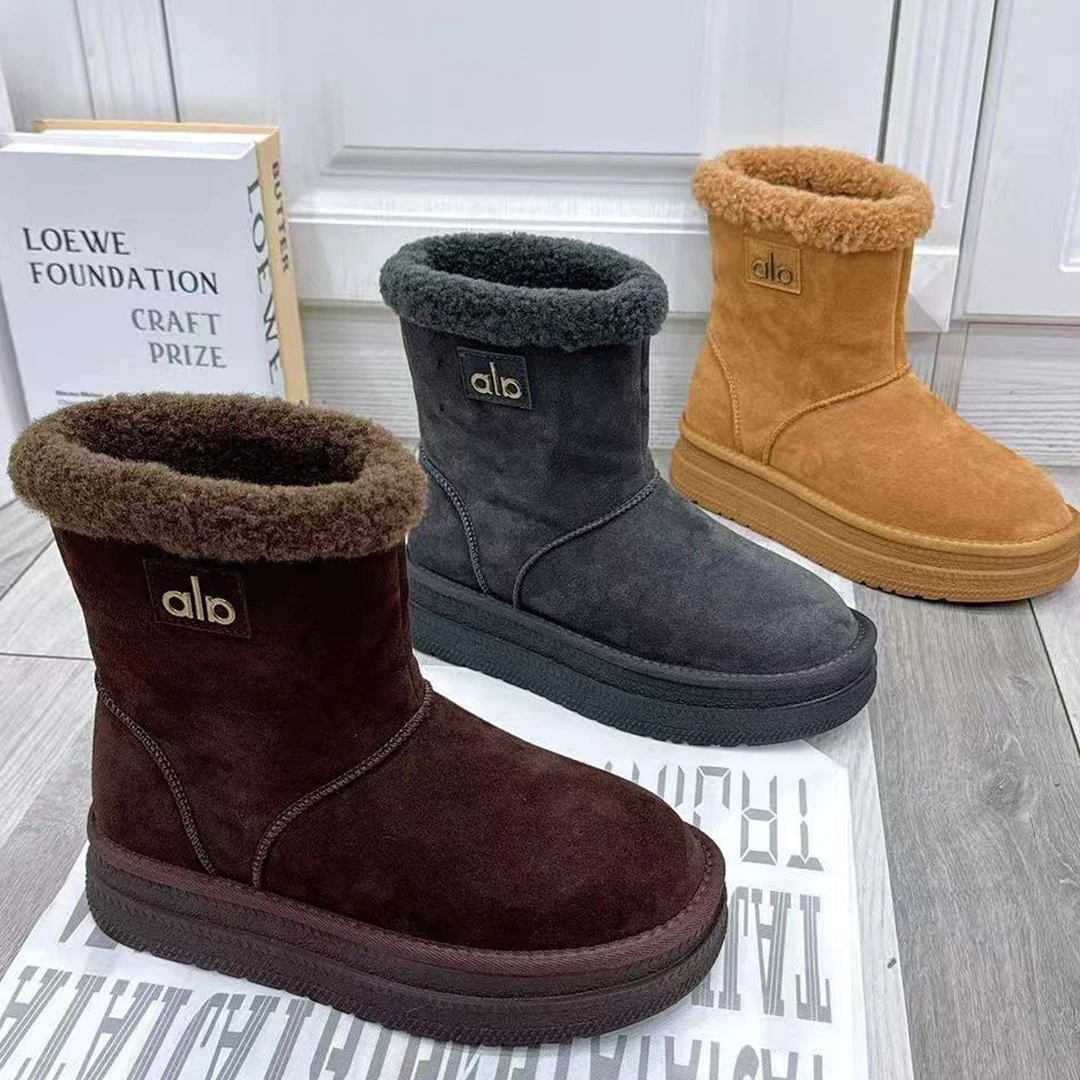 羊羔毛时尚真皮雪地靴女2025年冬季新款韩版百搭厚底加绒保暖短靴