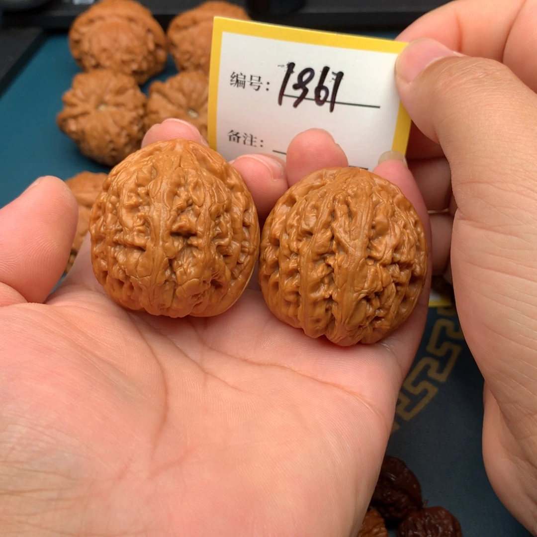 文玩核桃把件44全品红锦鲤1961