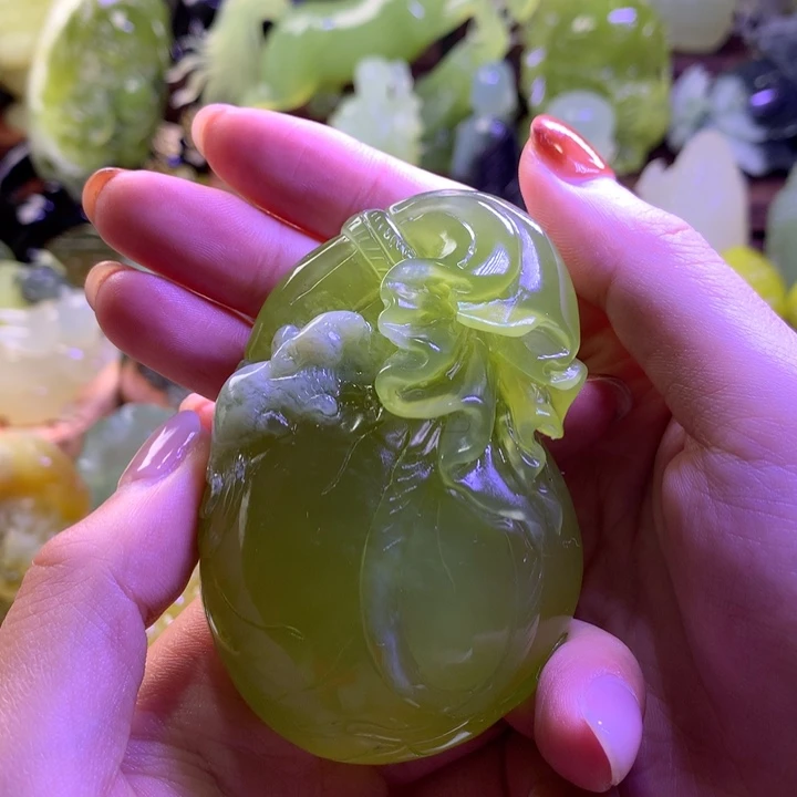 岫玉未镶嵌手把件