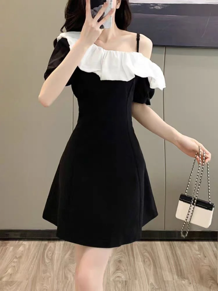 【2661—2670】露肩轻职风吊带剧款收腰连衣裙法式赫本风复古流苏