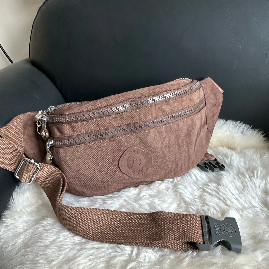 男女同款2025新款潮时尚百搭单肩包洋气轻便腰包胸包66107