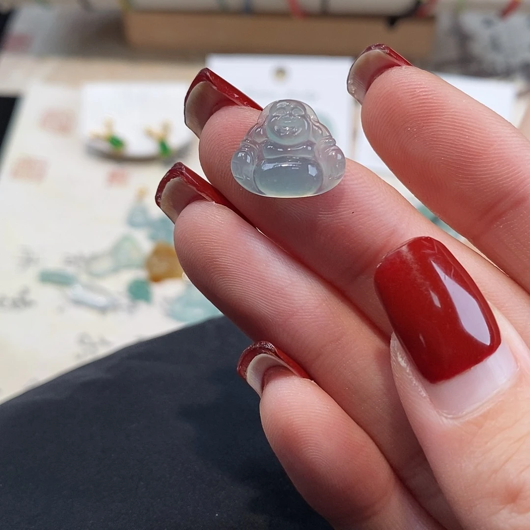 翡翠颈饰未镶嵌天然翡翠