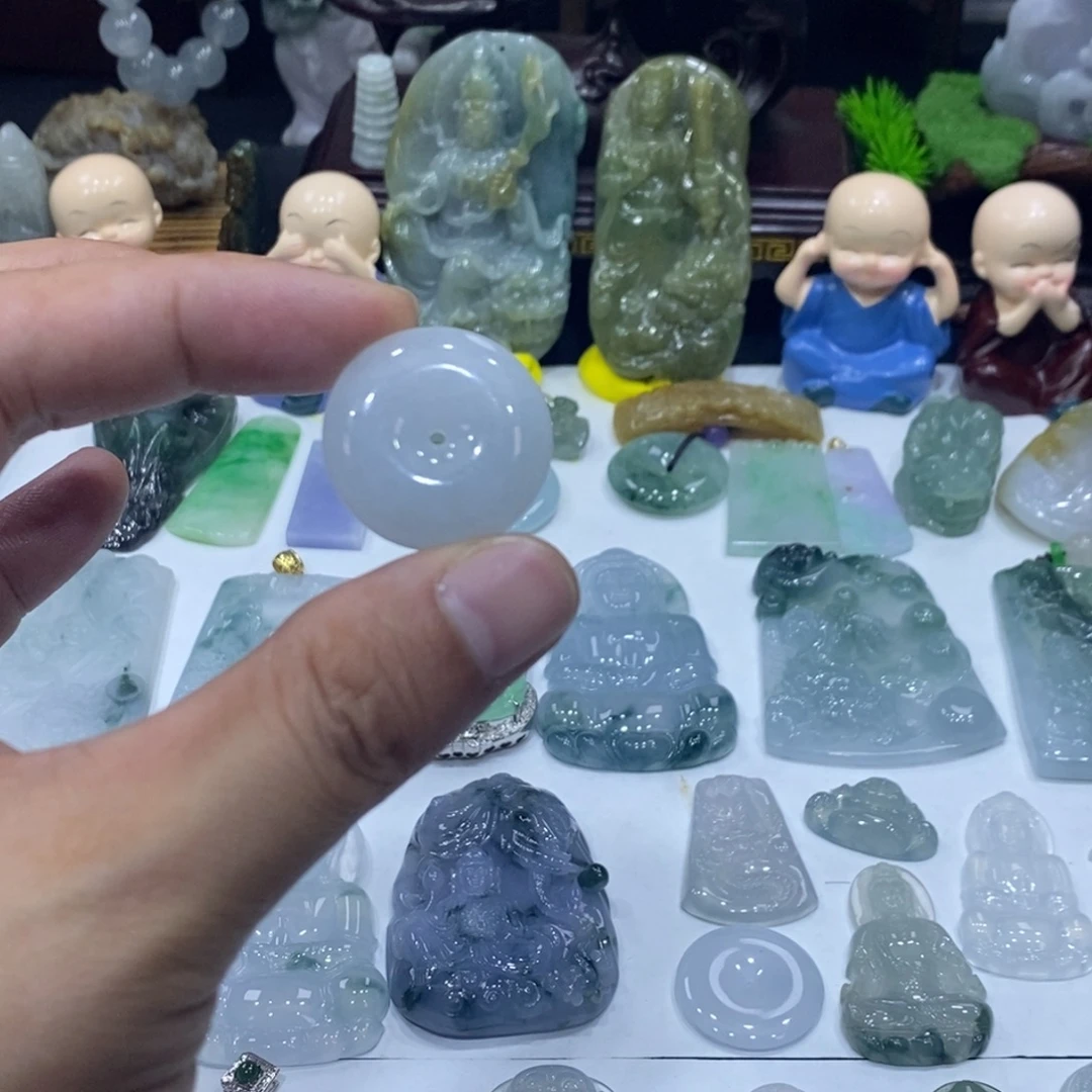 翡翠未镶嵌吊坠(不含链)平安扣