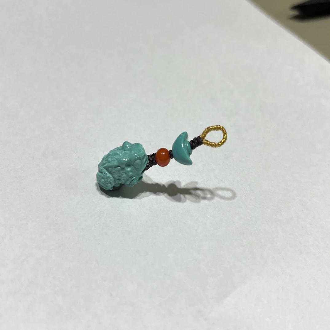 绿松石呱呱雕件，精致可爱