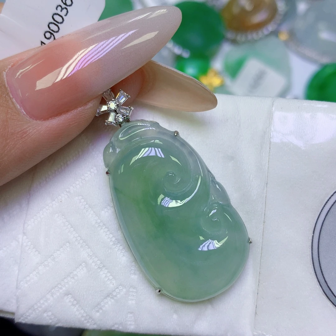 翡翠18K金镶嵌颈饰天然缅甸翡翠a货百元以上9元证书费自理