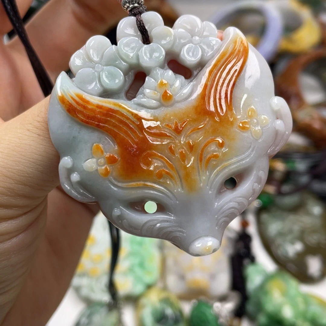 颈饰未镶嵌翡翠牌子