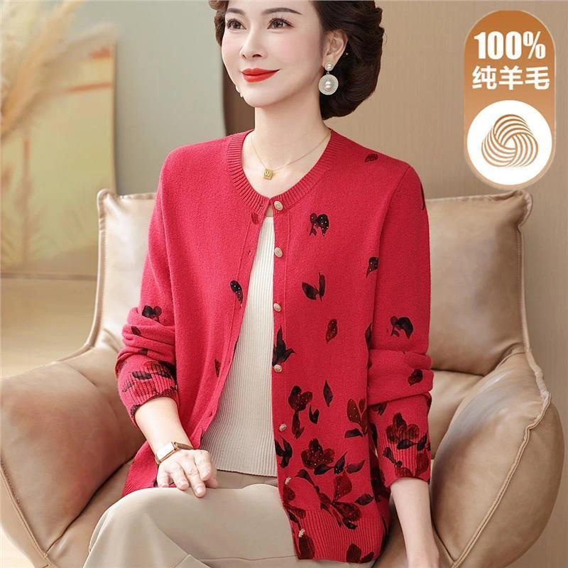 妈妈本命年红色毛衣外套中老年女装纯羊毛衫印花开衫洋气上衣外搭