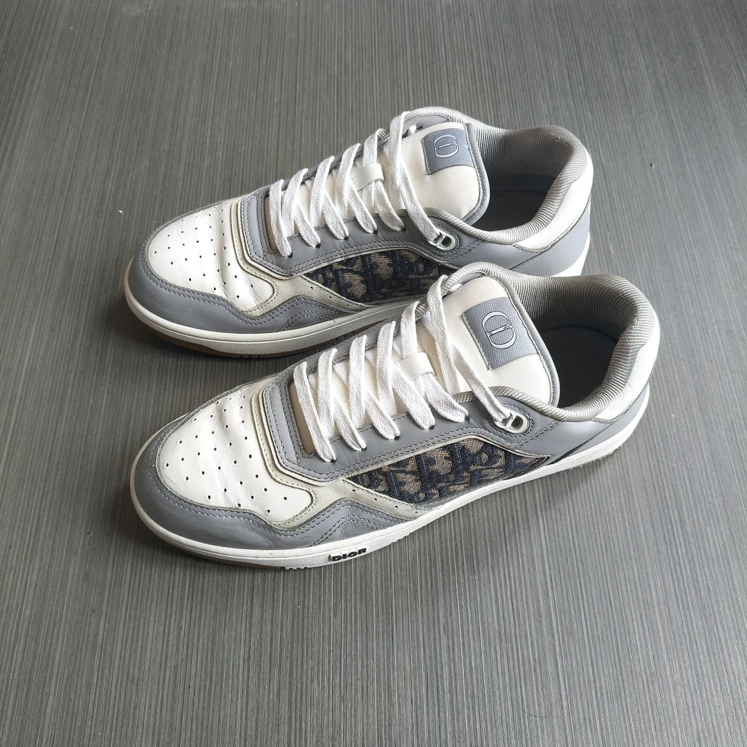 95新 DIOR/迪奥 42码/B27灰白字母刺绣大logo 低帮百搭休闲板鞋