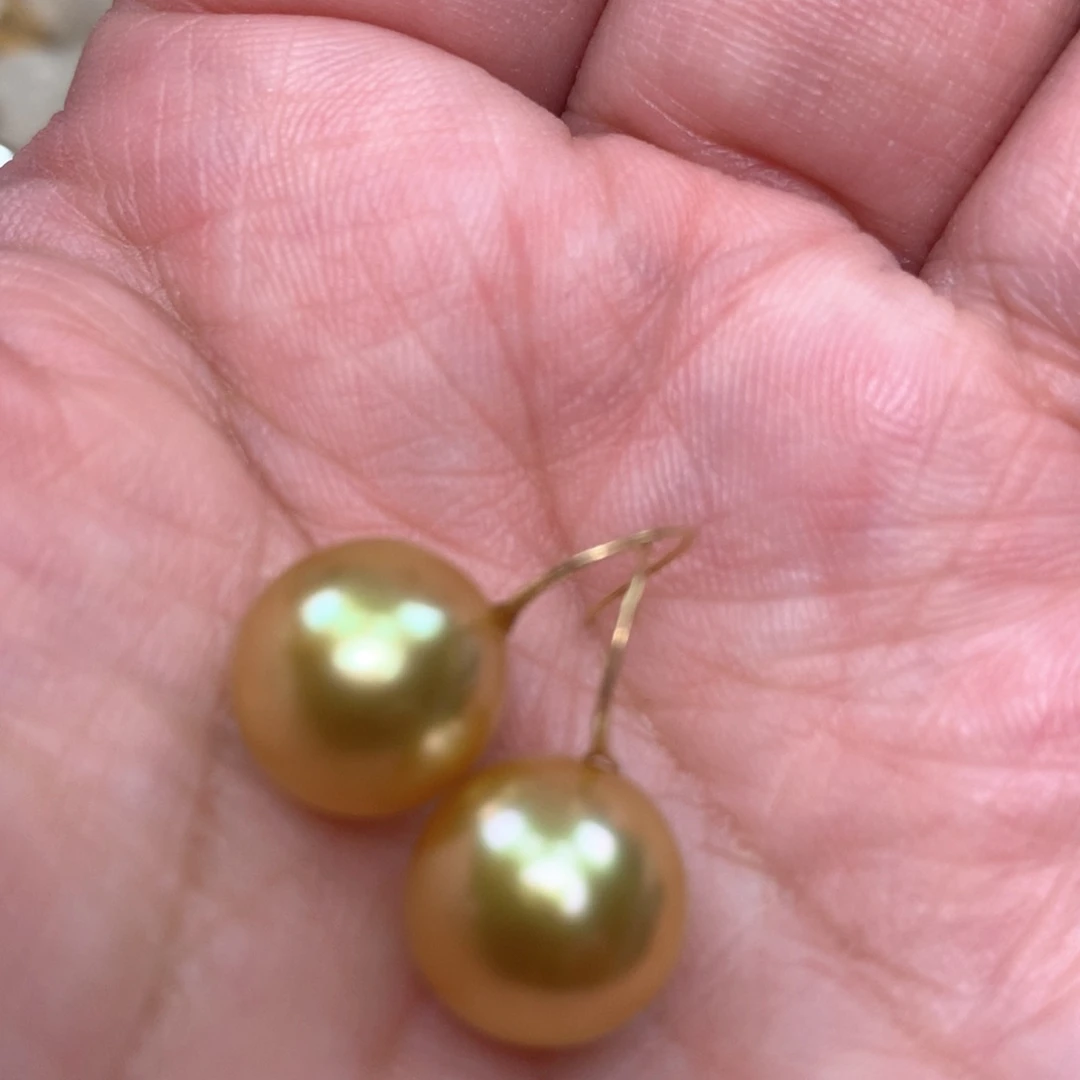 18K金镶嵌耳饰海水珍珠
