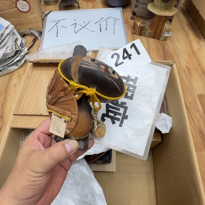 瓷片工艺品摆件瓷器摆件正能量
