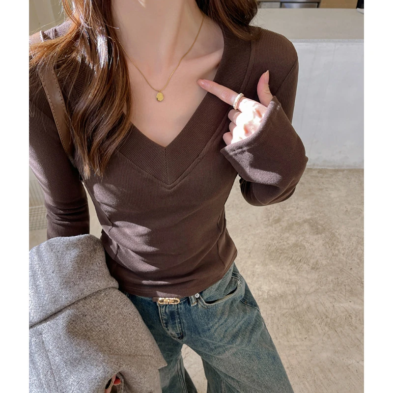 【运费险】v领性感时尚女内搭正肩新款时尚女上衣法式新款小衫