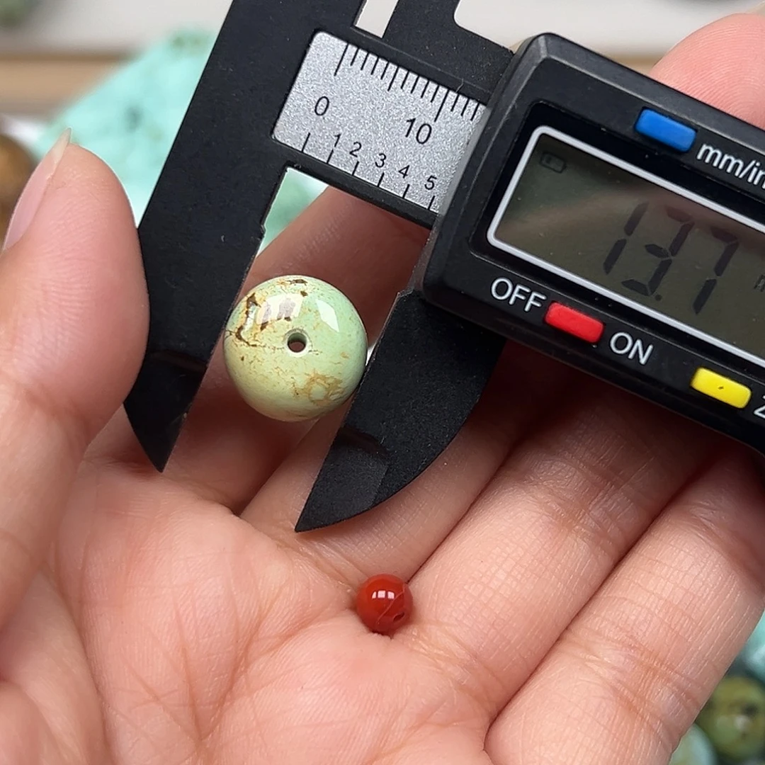 南红玛瑙未镶嵌珠宝奇石