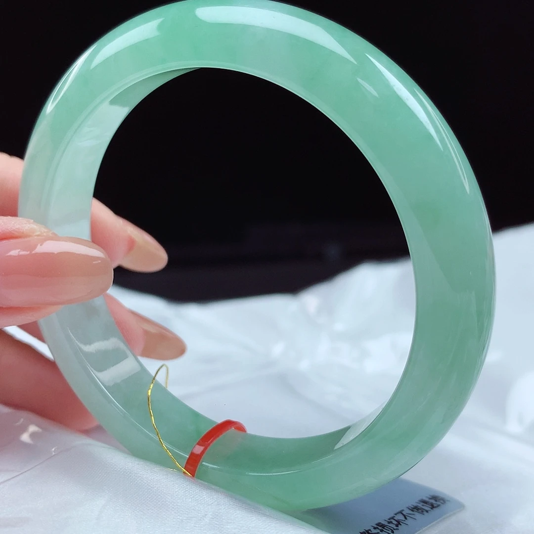 一***里未镶嵌手镯翡翠56圈4621