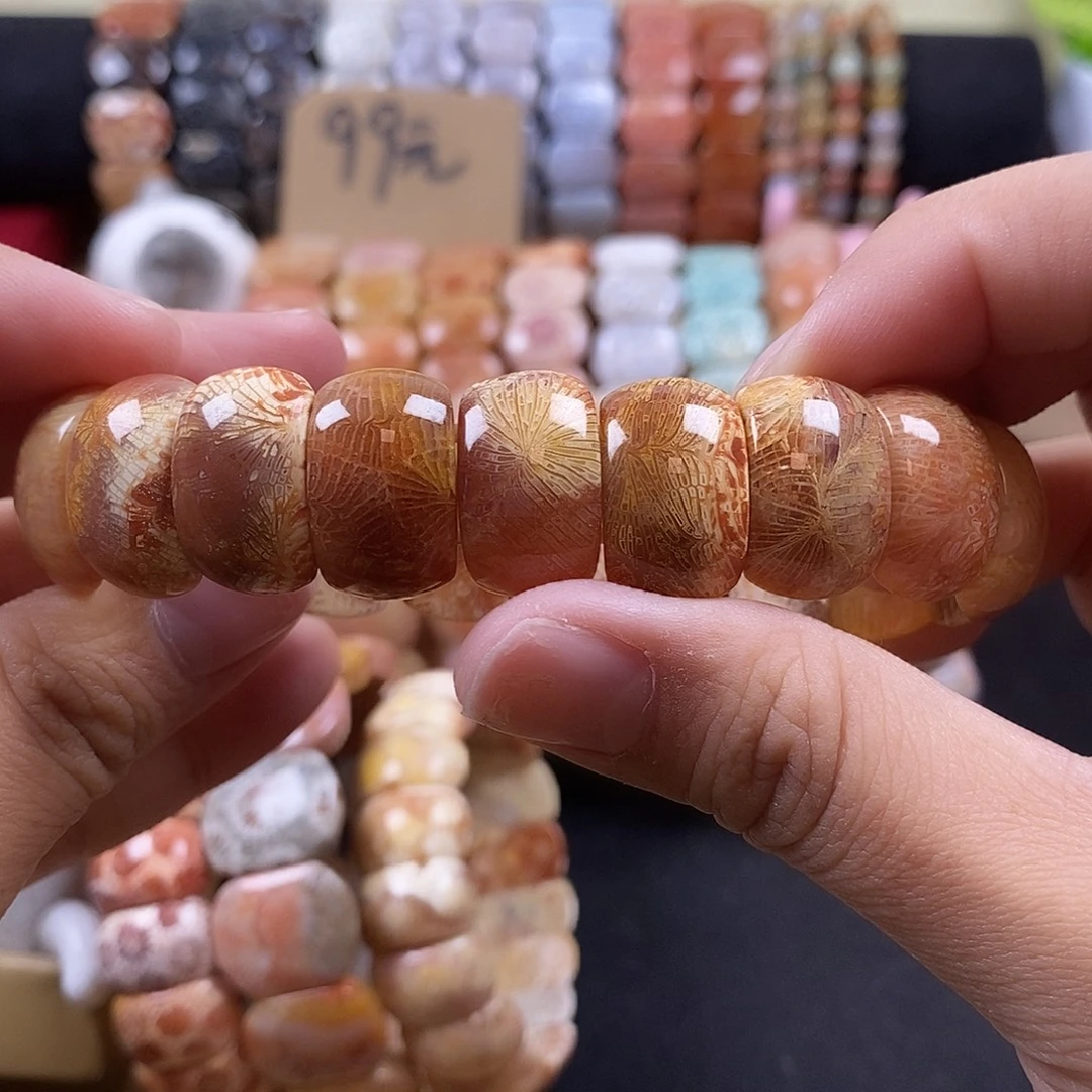 硅化珊瑚（珊瑚玉）未镶嵌手牌凤尾 31