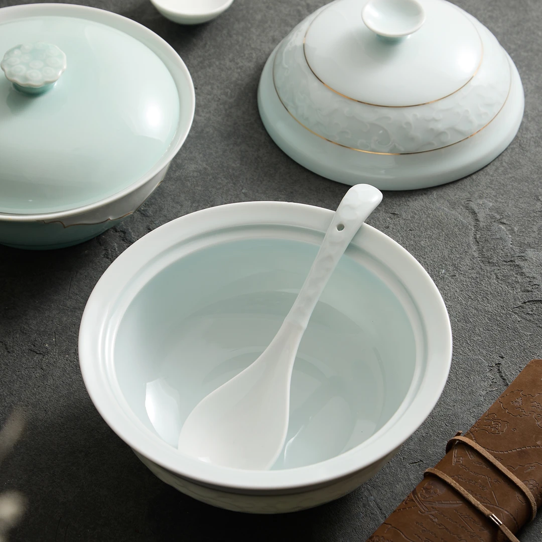 德化青瓷餐具2025新款特别好看的家用的高级感精致大号陶瓷碗汤碗