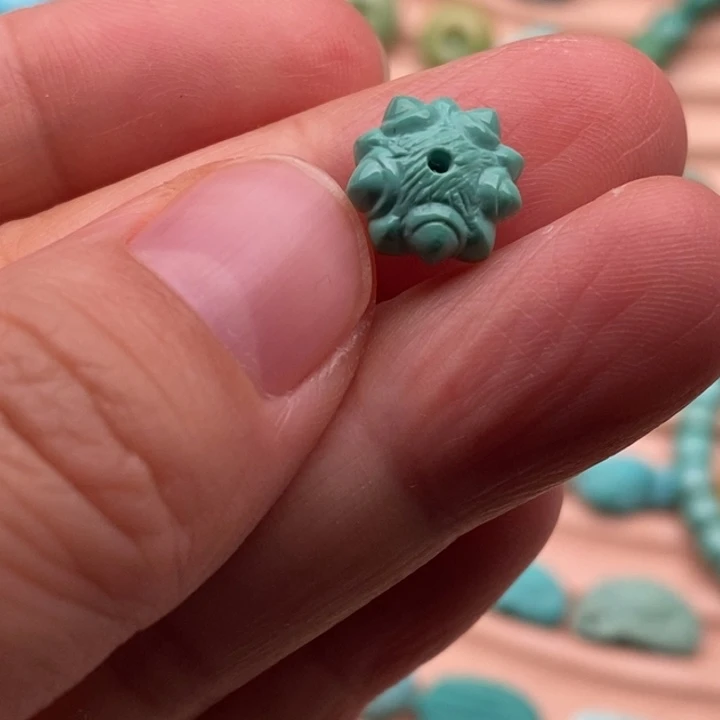 绿松石未镶嵌挂件