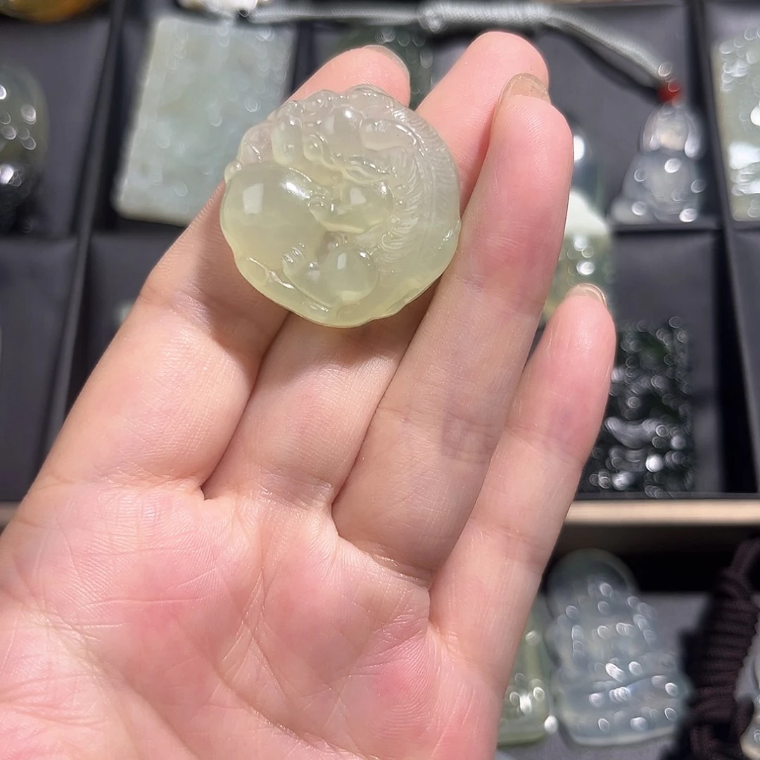 蛇纹石玉未镶嵌吊坠(不含链)