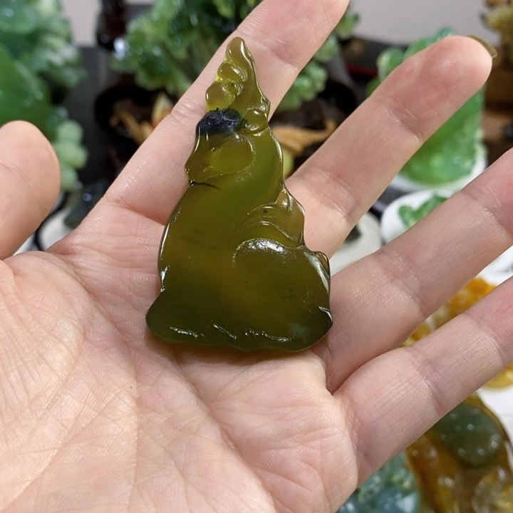 未镶嵌岫玉挂件吊坠