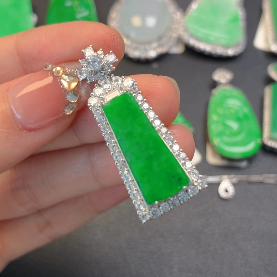 翡翠银S925镶嵌颈饰