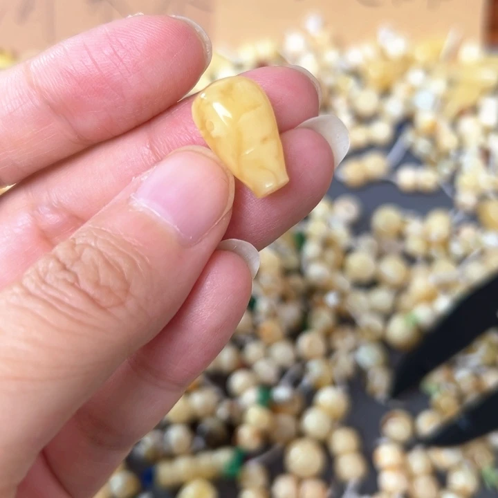 裸石蜜蜡未镶嵌10.6mm一个