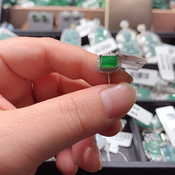 翡翠手串未镶嵌1111111111