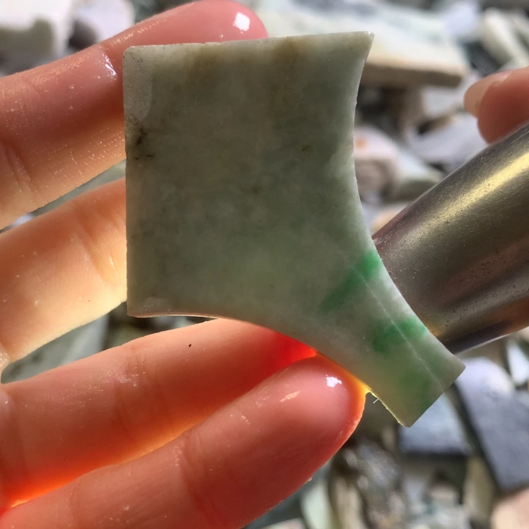 翡翠颈饰未镶嵌缅甸翡翠
