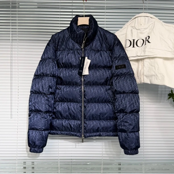 未使用 DIOR/迪奥 Oblique 老花满印 袖标logo 羽绒服 48码 a668